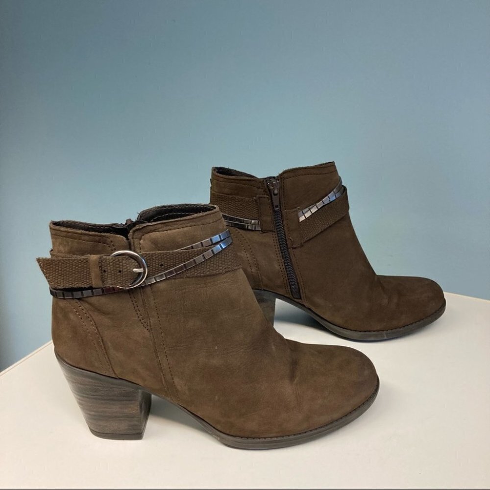 INGLEDEW’S Sz 41 Suede Embellished Made in Romania Stacked  3” Heel Booties